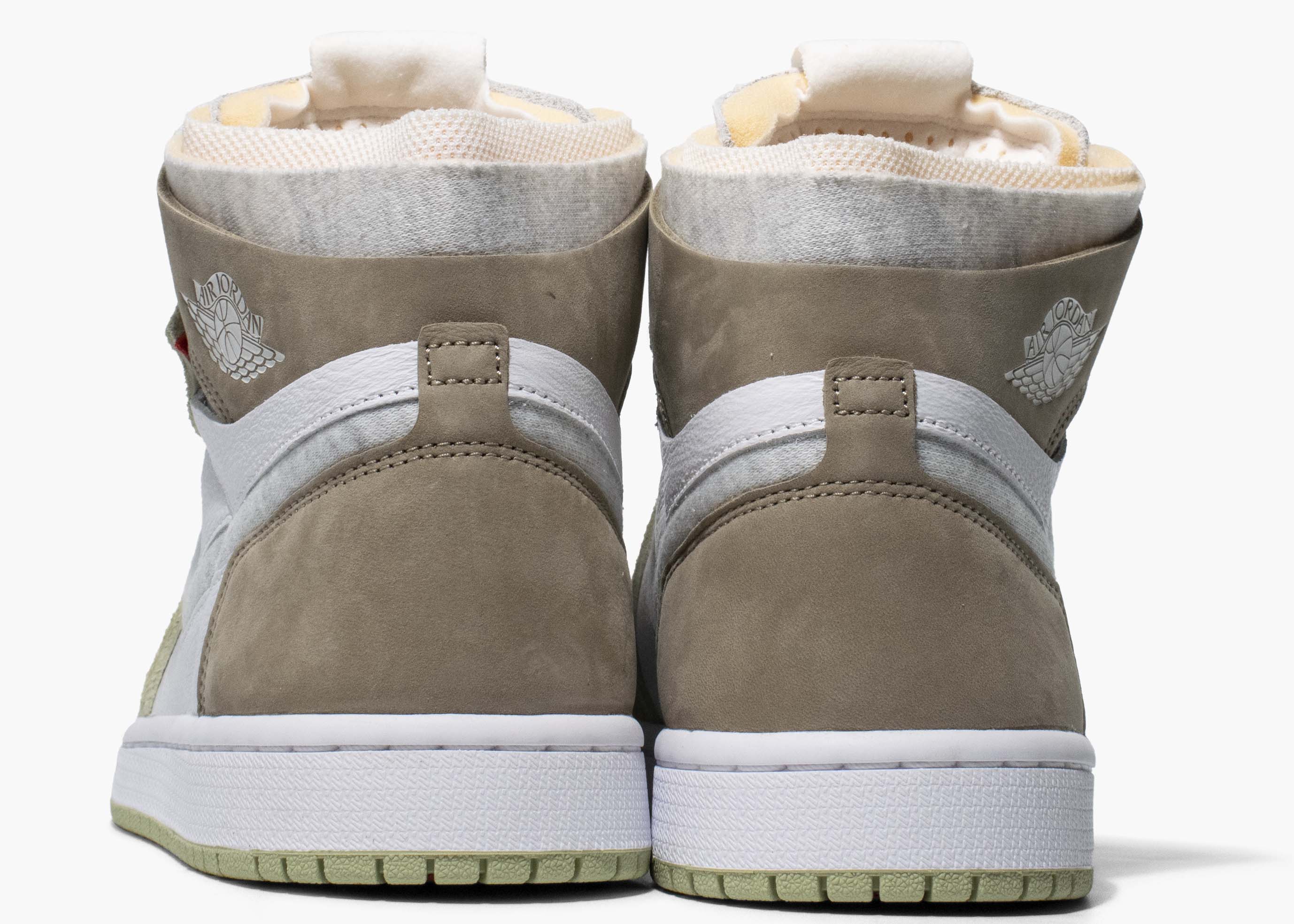 Nike Air Jordan 1 High Zoom CMFT Olive Aura w. CT0979-102 Hype Clothinga Limited Edition