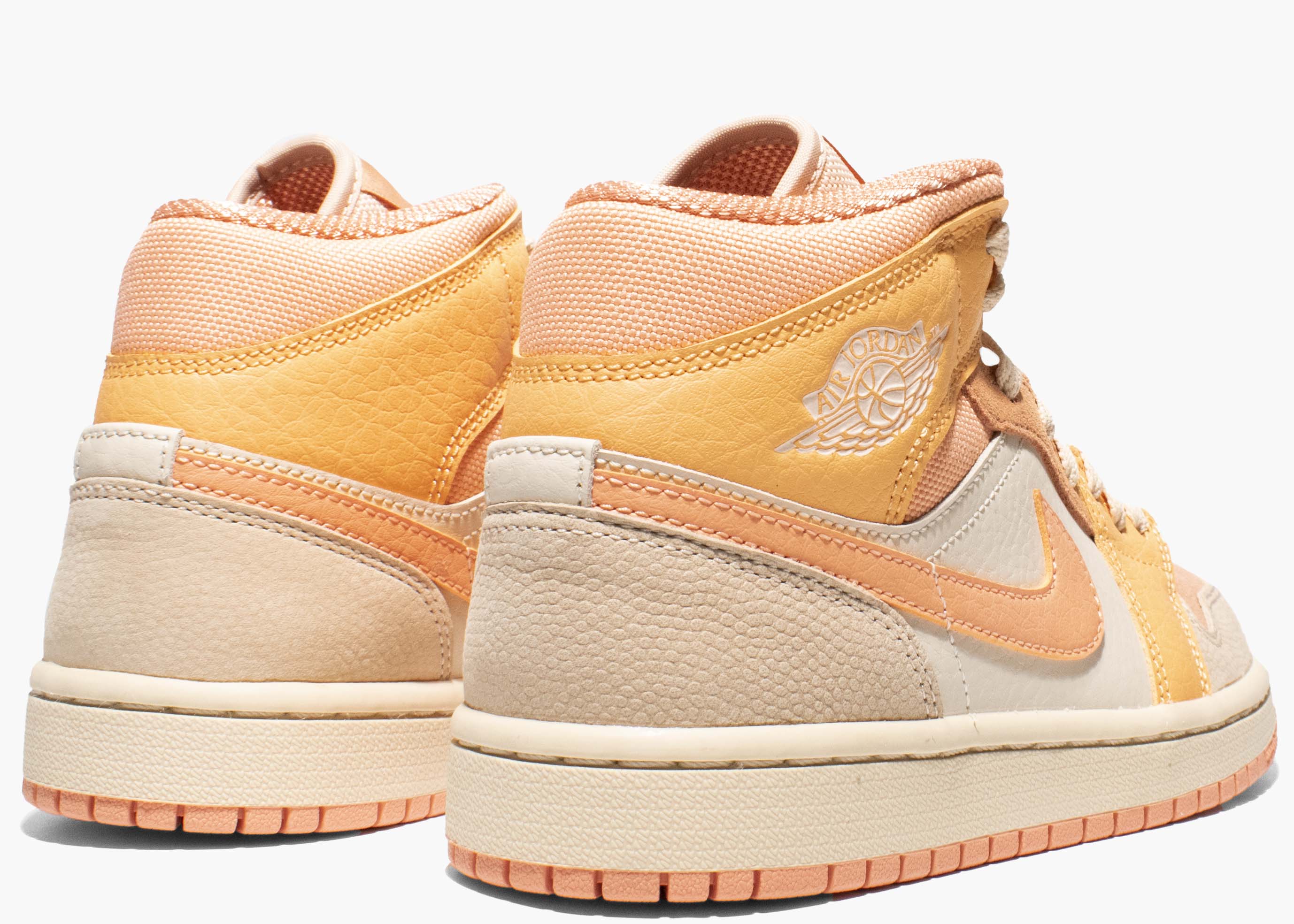 Nike Air Jordan 1 Mid Apricot Orange DH4270-800 Hype Clothinga Limited Edition