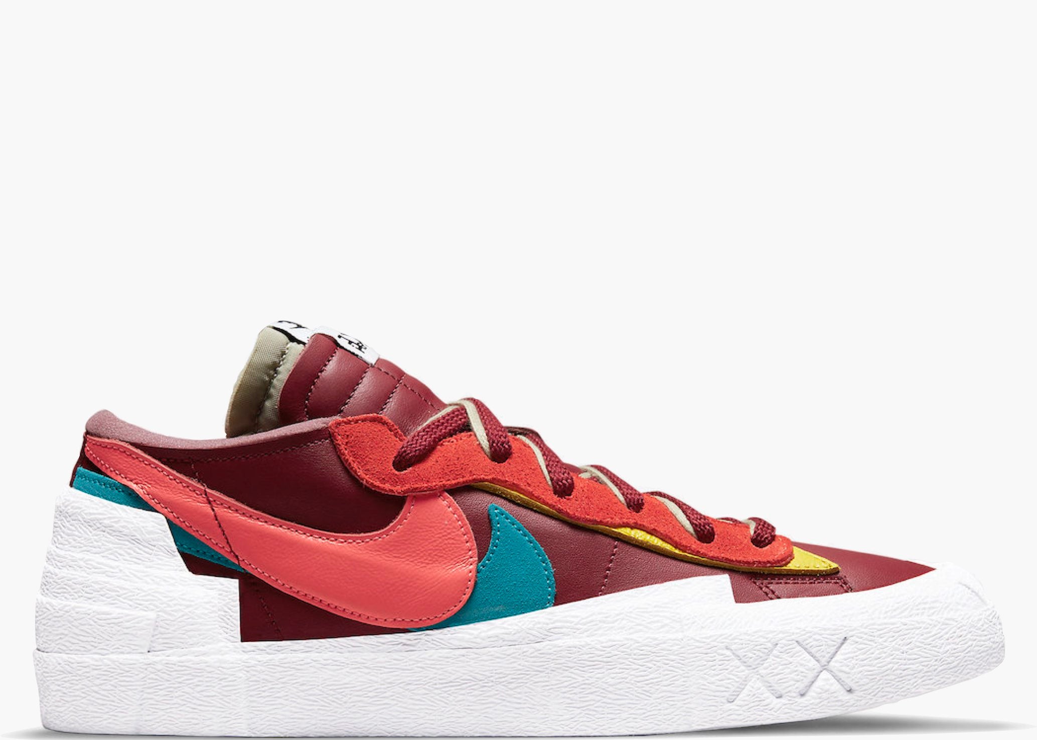 Nike Blazer Low sacai KAWS Red Hype Clothinga Limited Edition