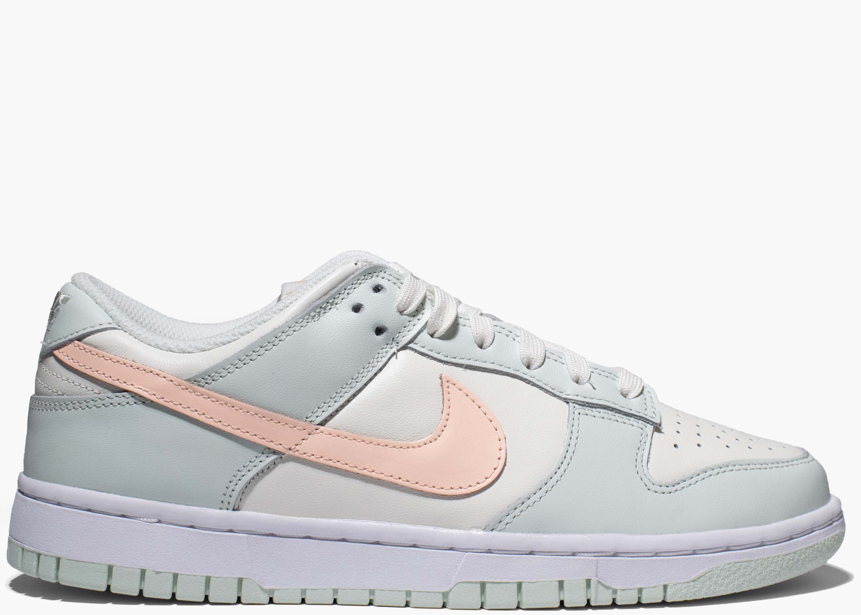 Nike Dunk Low Barely Green (W) DD1503-104 Hype Clothinga Limited Edition