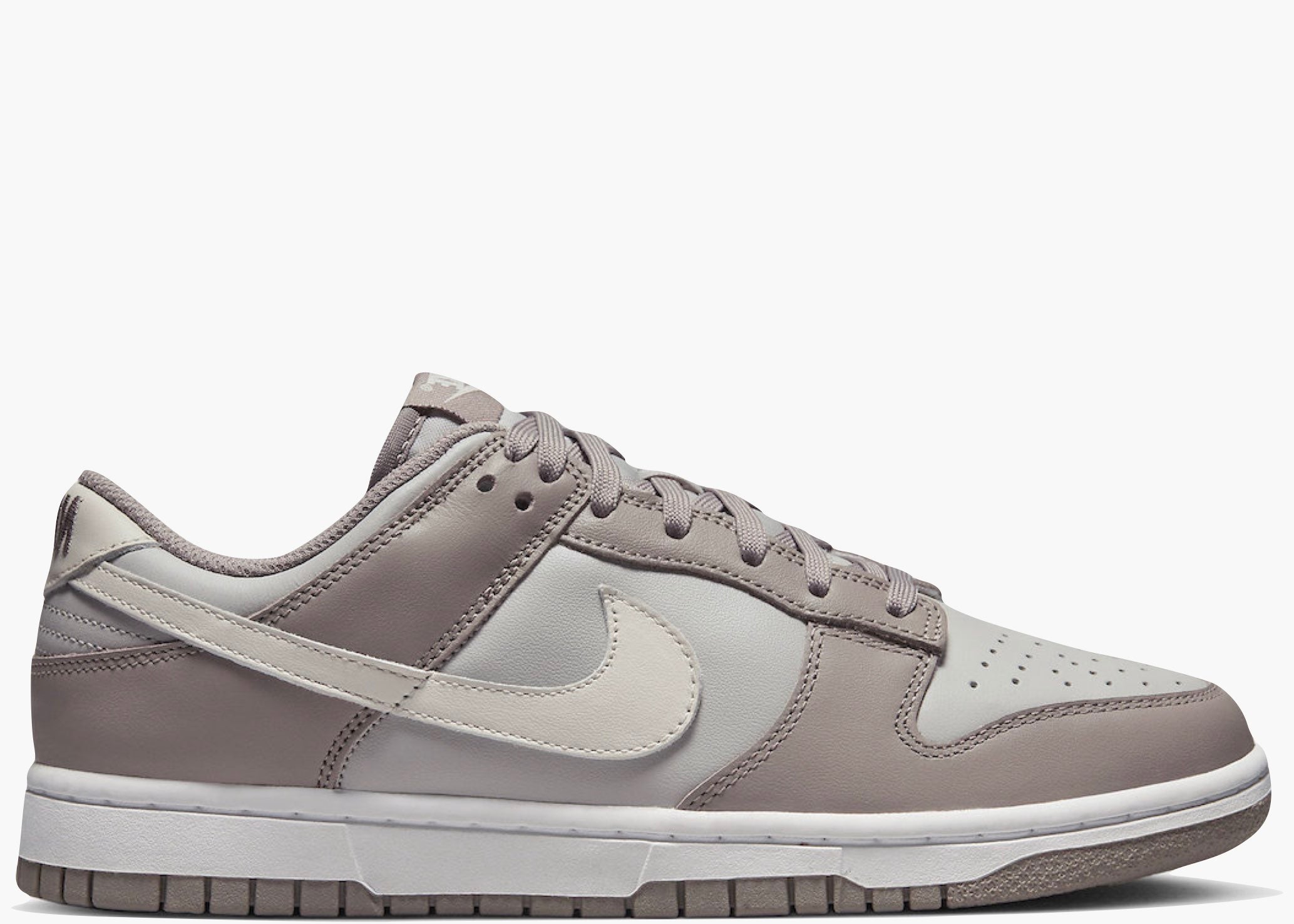 Nike Dunk Low Bone Beige (W) 
FD0792-001 Hype Clothinga Limited Edition
