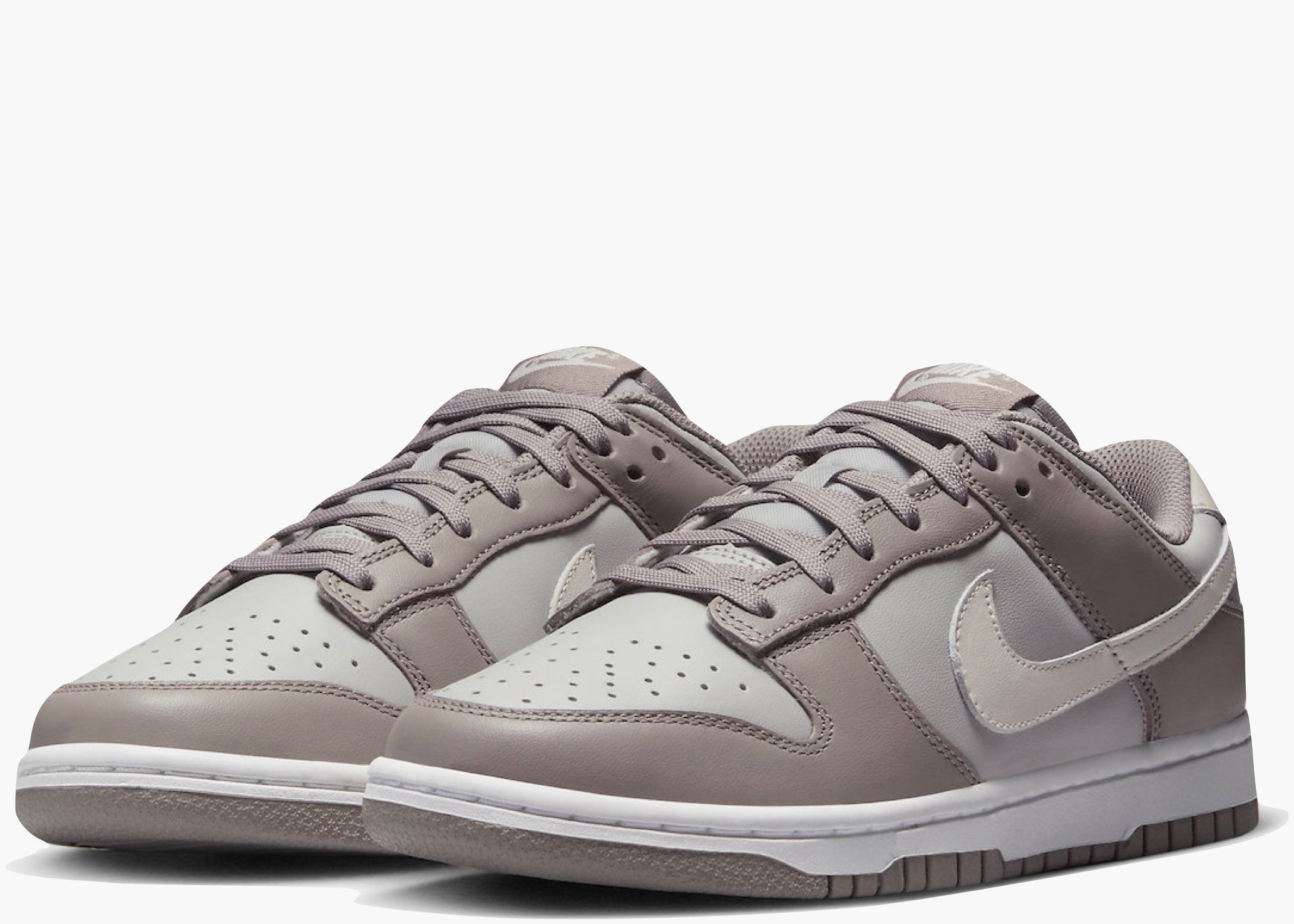 Nike Dunk Low Bone Beige (W) 
FD0792-001 Hype Clothinga Limited Edition