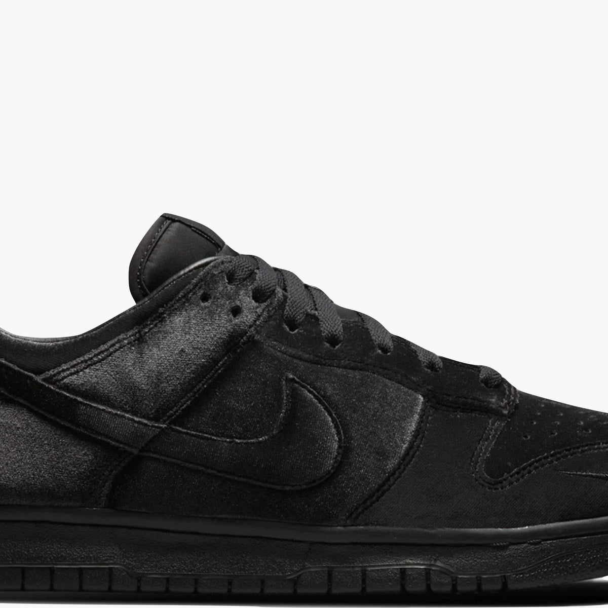 Nike Dunk Low Dover Street Market Triple Black Velvet