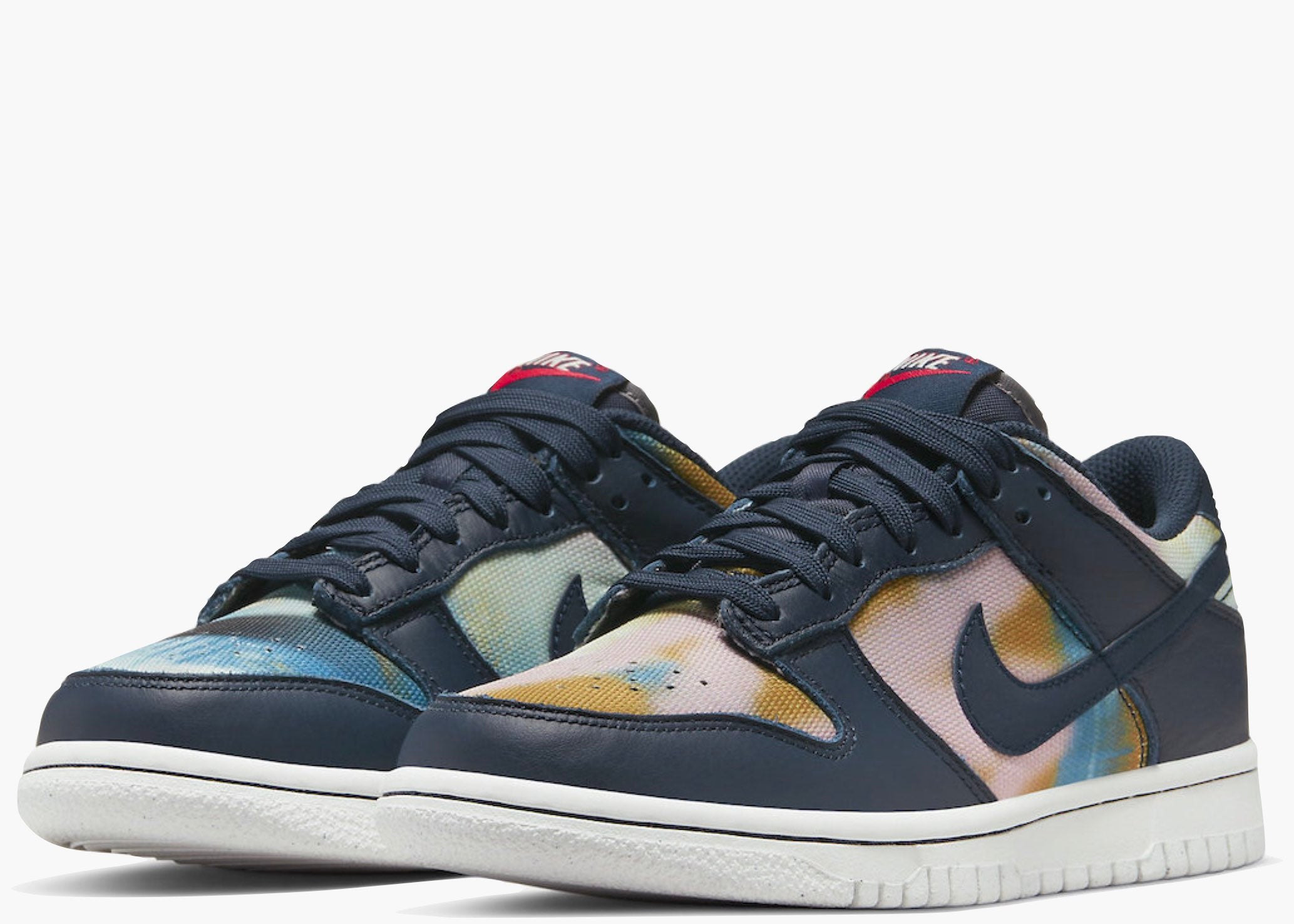 Nike Dunk Low
Graffiti Navy Hype clothinga Limited Edition