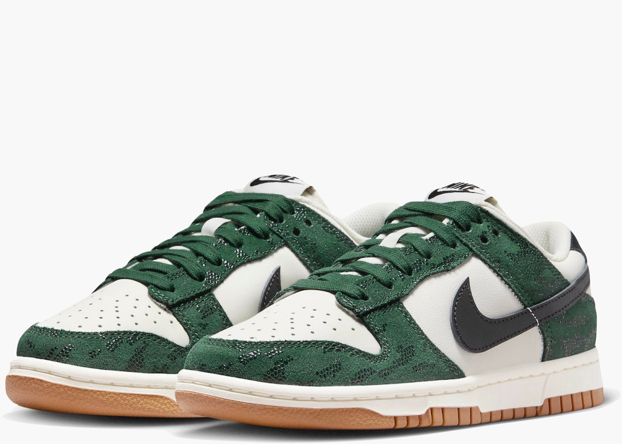 ‎Nike Dunk Low Green Snake (W) FQ8893-397 Hype Clothinga Limited Edition.
