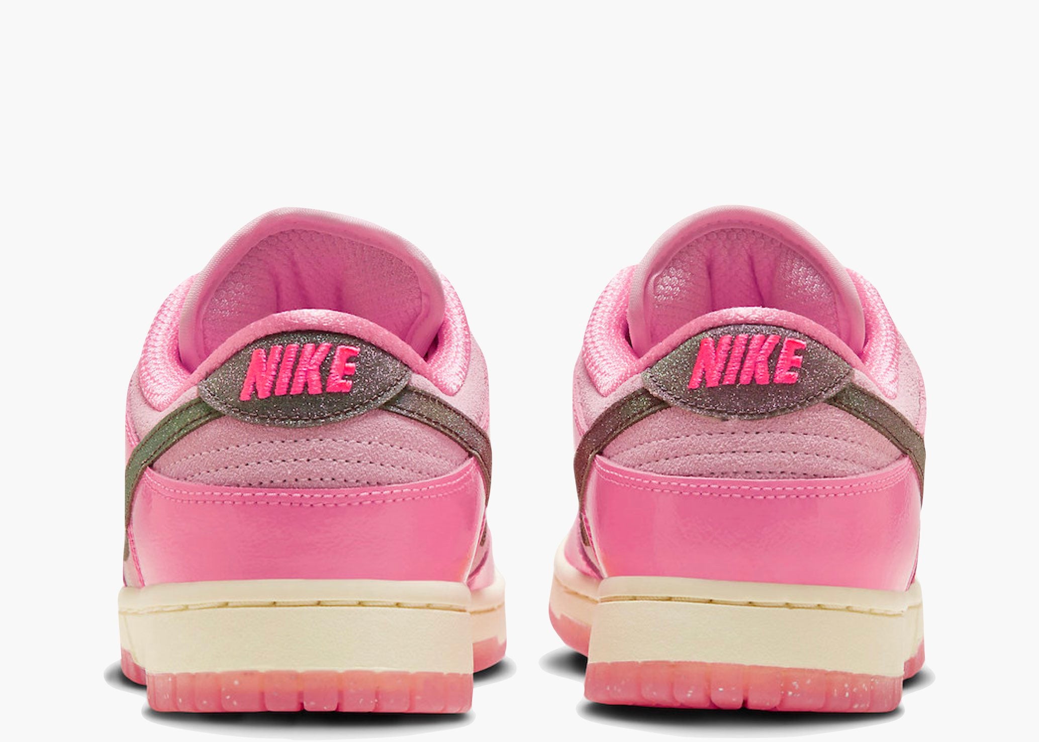 ‎Nike Dunk Low LX Barbie (Women's)   FN8927-621 Hype Clothinga Limited Edition
