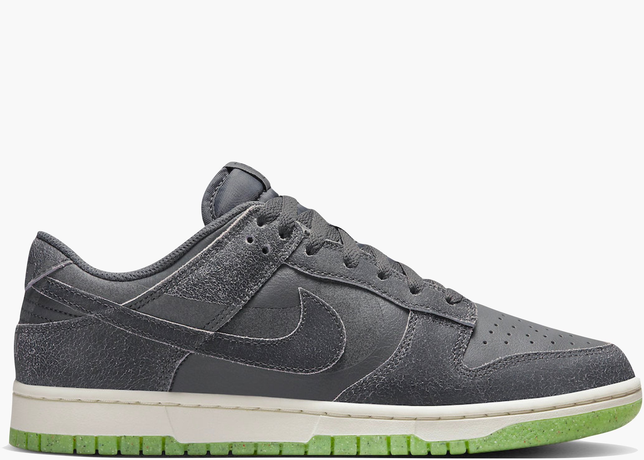 Nike Dunk Low Retro PRM Halloween (2022) Hype Clothinga Limited Edition