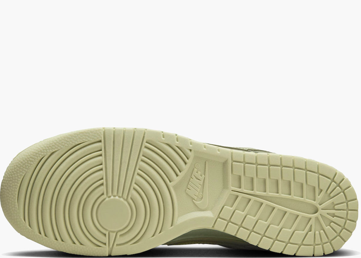 Nike Dunk Low Retro Premium Oil Green Olive Aura FB8895-300 Hype Clothinga Limited Edition