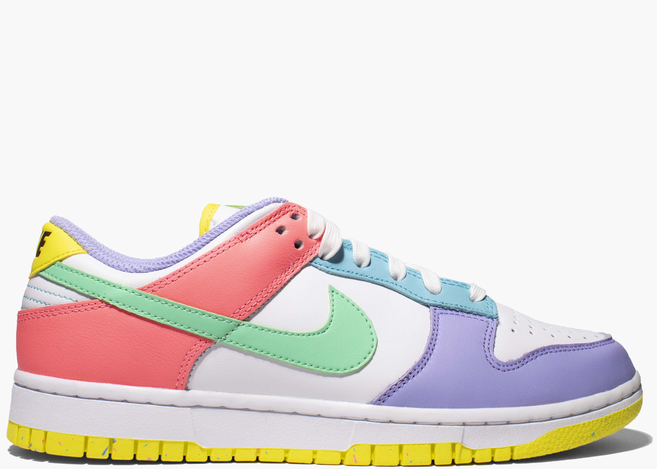 Nike Dunk Low SE Easter (W) DD1872-100 Hype Clothinga Limited Edition