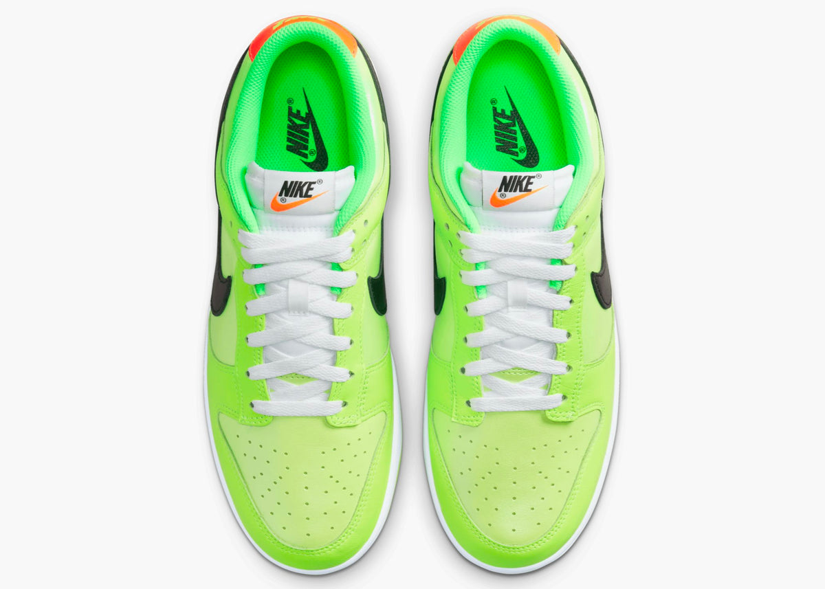 Nike Dunk Low SE Splash Volt  FJ4610-702 Hype Clothinga Limited Edition