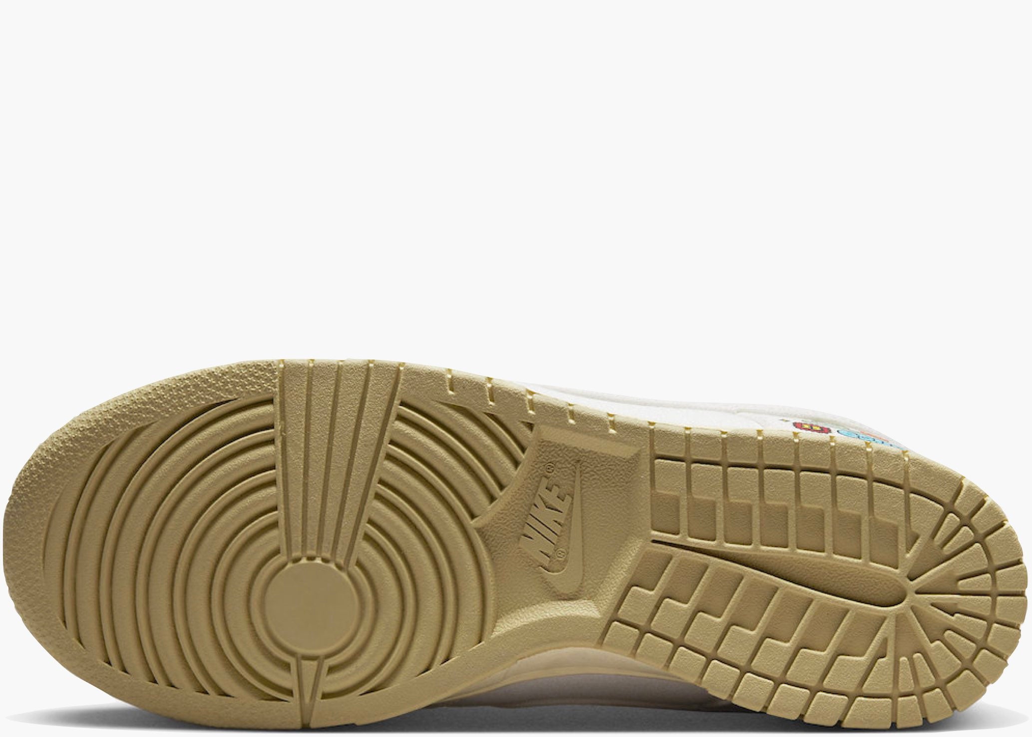 Nike Dunk Low SE The Future Is Equal (Women's)  FD0868-133 Hype Clothinga Limited Edition