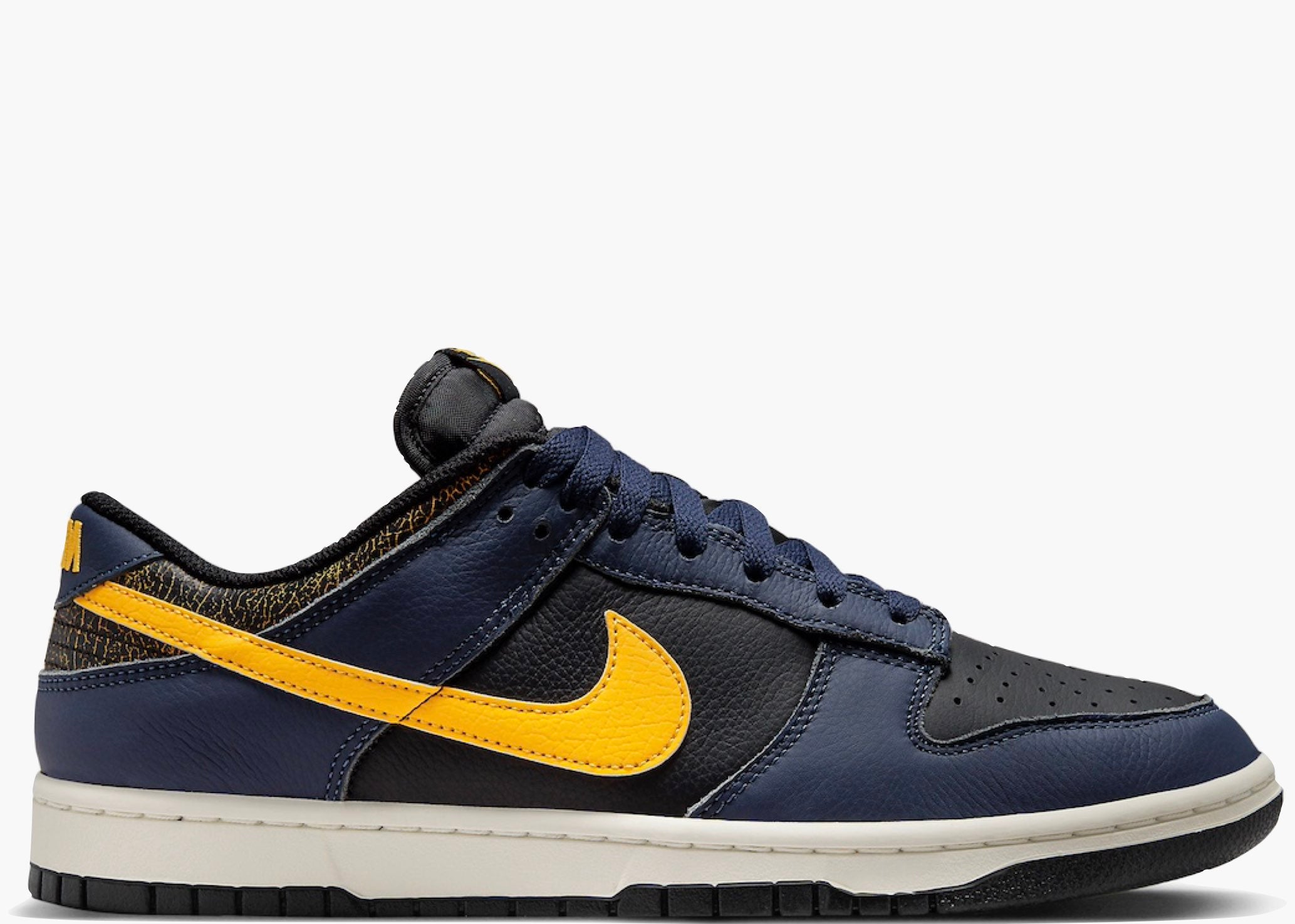 Nike Dunk Low Vintage Michigan FZ4014-010 Hype Clothinga Limited Edition