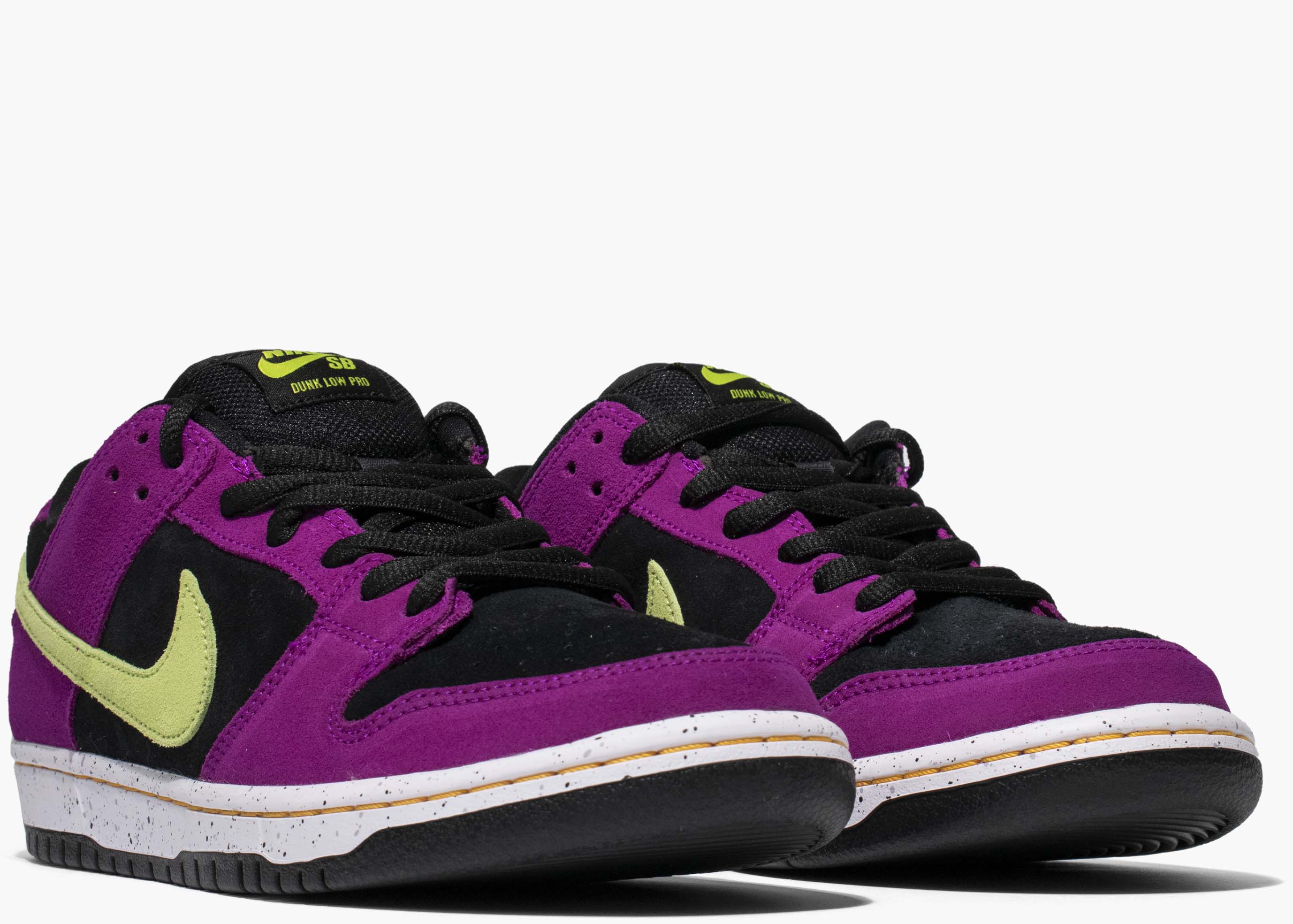 Nike Dunk SB Low Pro ACG Terra Red Plum Hype Clothinga Limited Edition