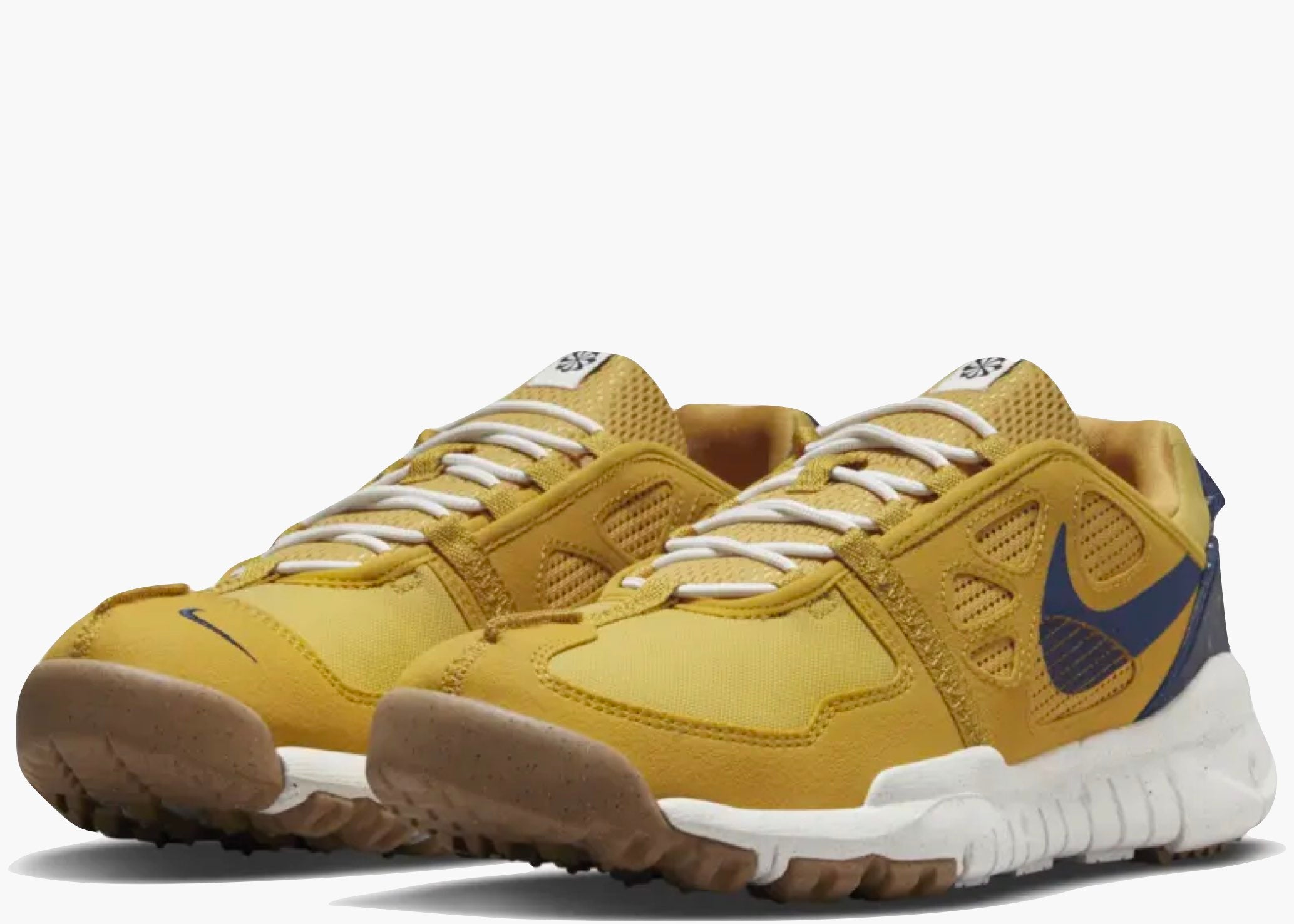 Nike Free Terra Vista Next Nature Goldtone CZ1757-700 Hype Clothinga Limited Edition