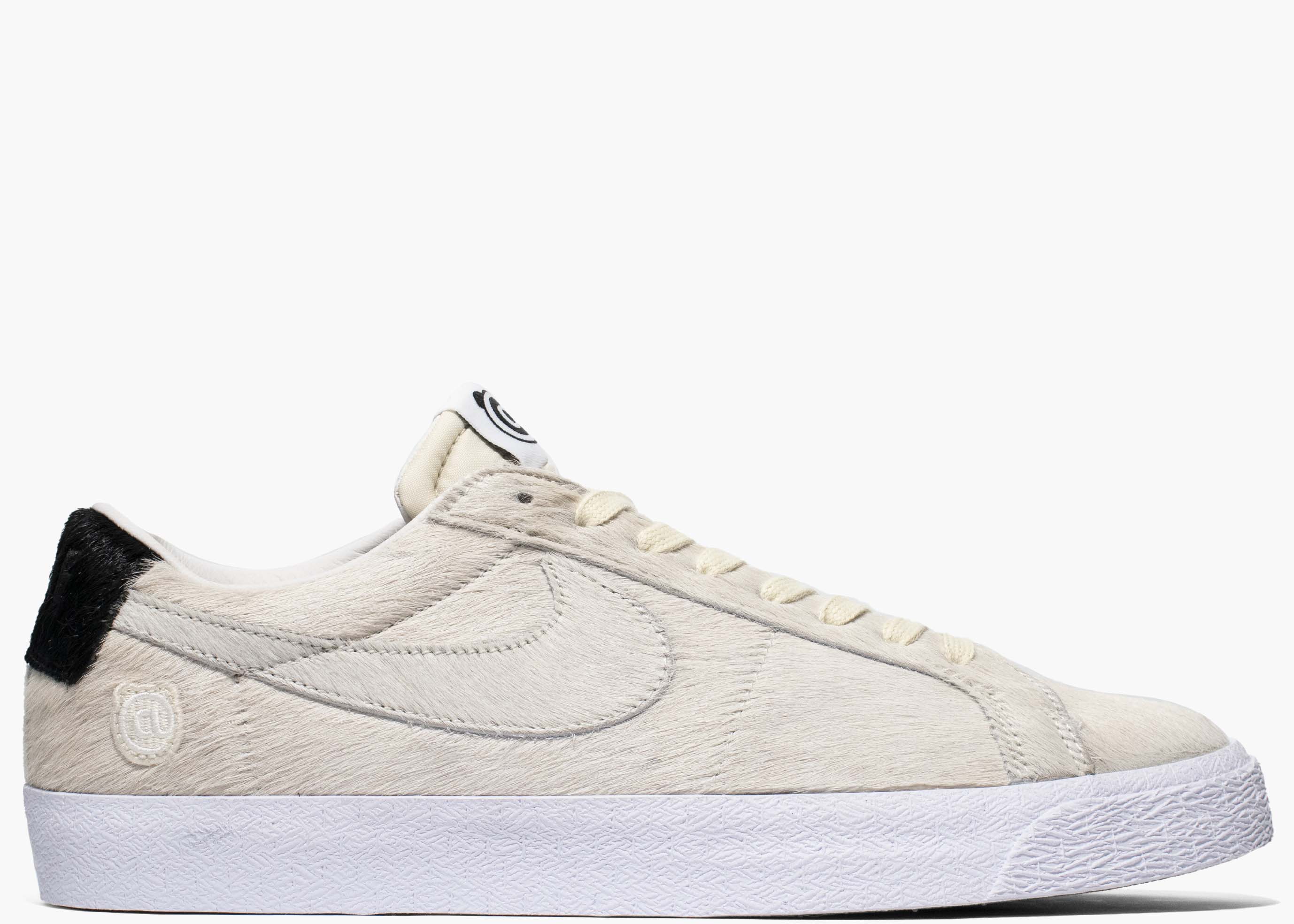 Nike SB Blazer Low Medicom Toy (2020) CZ4620-200 Hype Clothinga Limited Edition