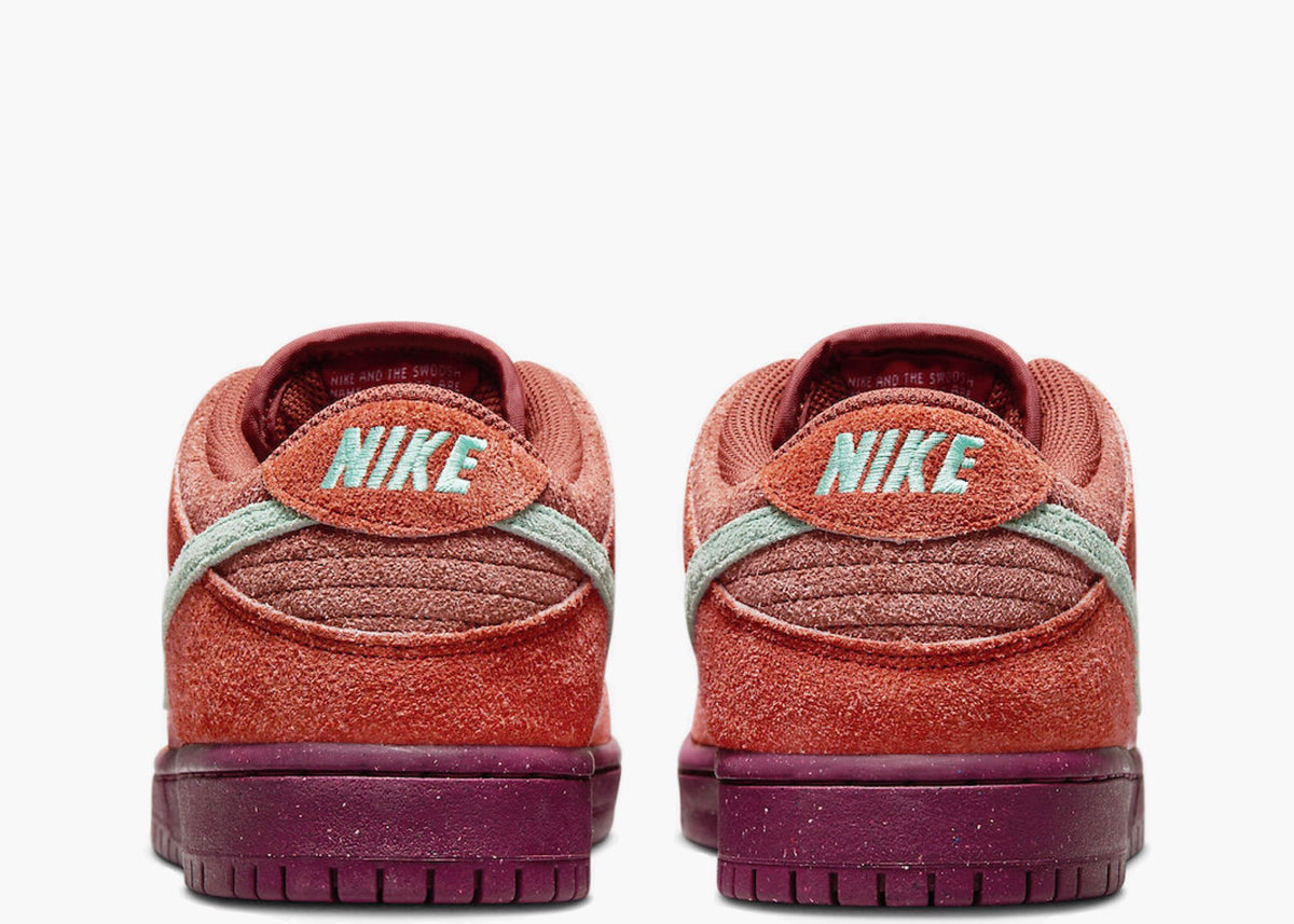 Nike SB Dunk Low Mystic Red DV5429-601 Hype Clothinga Limited Edition