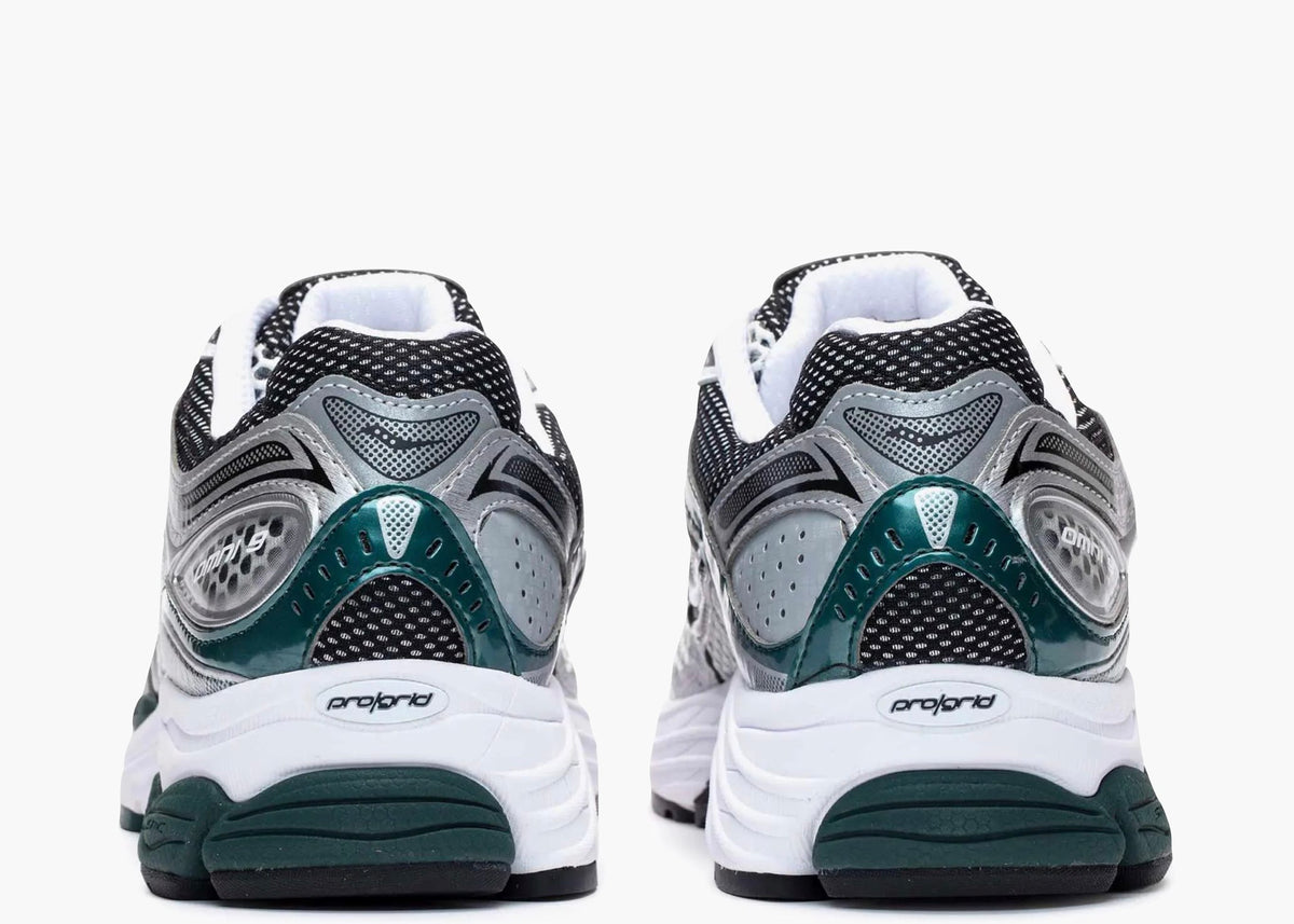 Saucony ProGrid Omni 9 White Pine Green  S70739-56 Hype Clothinga Limited Edition
