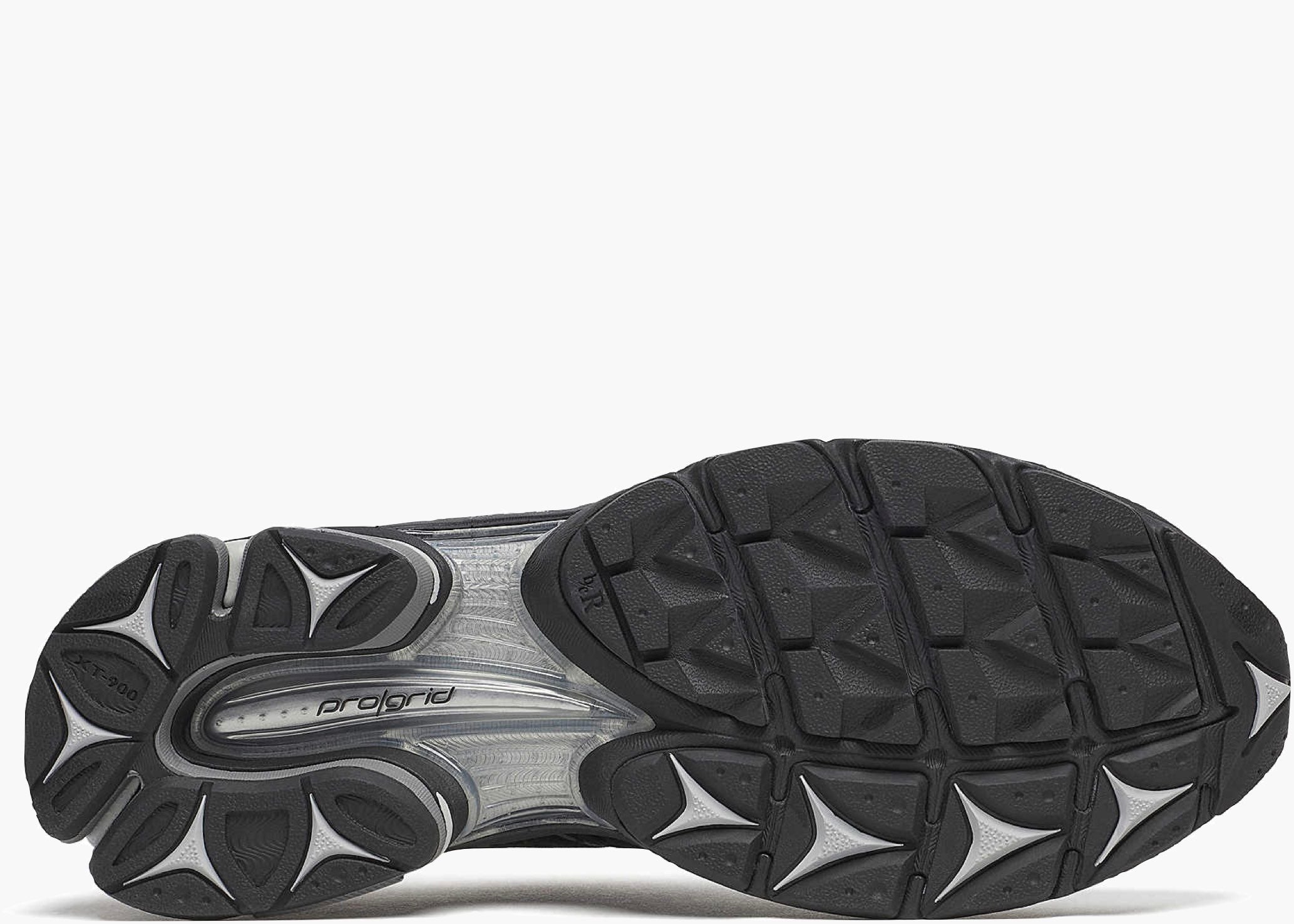Saucony ProGrid Triumph 4 Silver Black S70704-23 Hype Clothinga Limited Edition