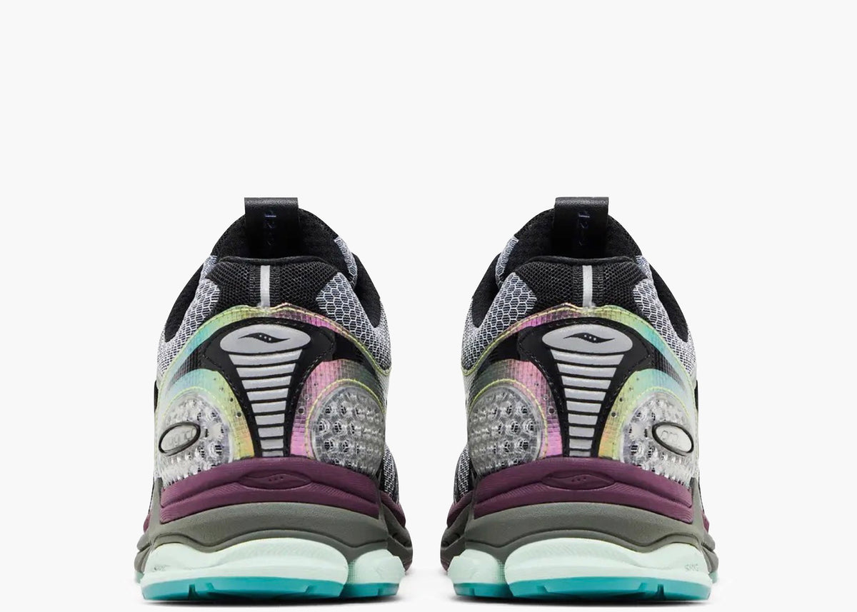 Saucony ProGrid Triumph 4 Winter Solstice Holographic S70838-3 Hype Clothinga Limited Edition