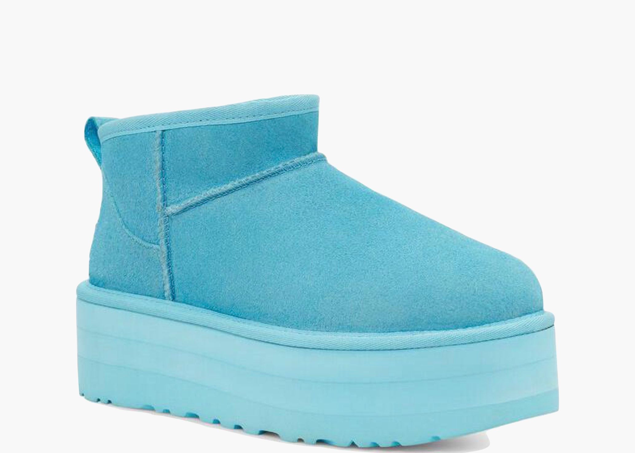 UGG Classic Ultra Mini Platform Boot
Summer Sky (W) 1135092-SSKY Hype Clothinga Limited edition.
