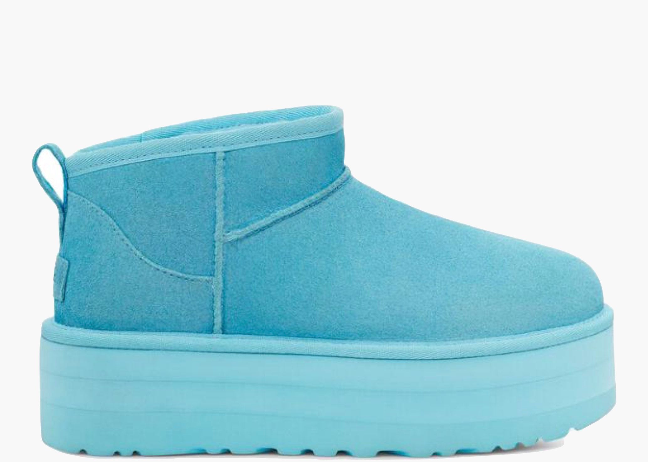 UGG Classic Ultra Mini Platform Boot
Summer Sky (W) 1135092-SSKY Hype Clothinga Limited edition.
